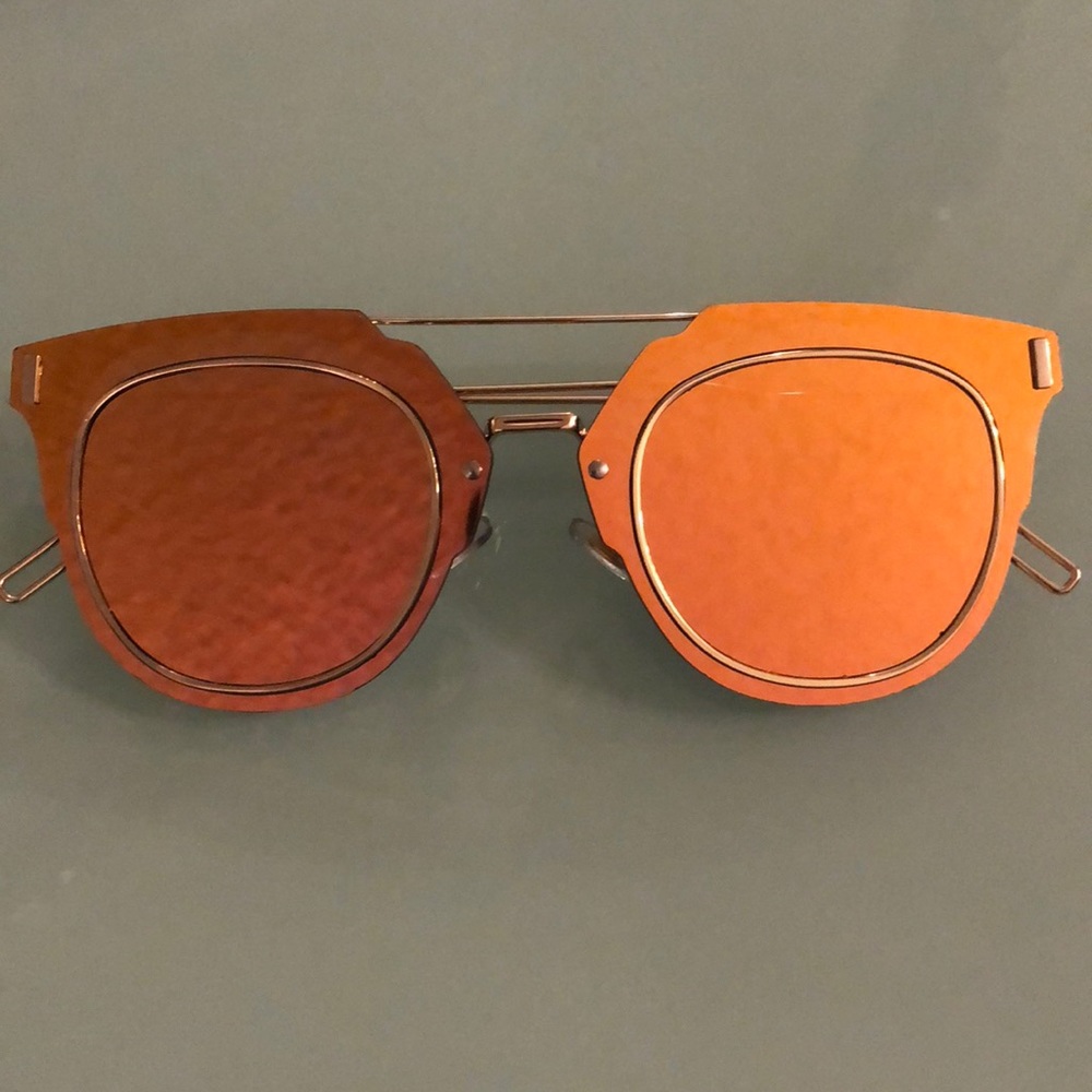 Gold tone Sunglasses with Flat mirrored lenses